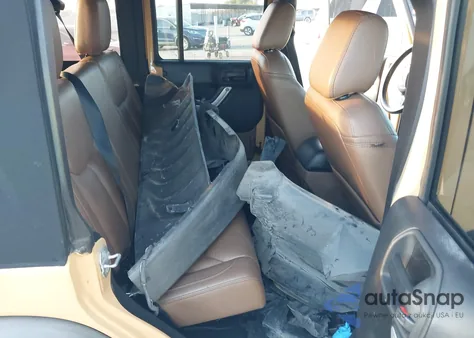 2014 Jeep Wrangler Unlimited Rubicon z USA, uszkodzony, nr VIN 1C4HJWFG9EL150394